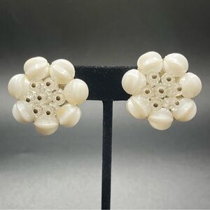 vintage white bead cluster clip on earrings